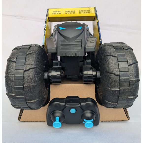 DC Batman, All-Terrain Batmobile Remote Control Vehicle Car Drives On Water R/C - Picture 5 of 5